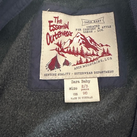 ZARA kids puffer coat. Size 2-3 year old / 98cm . - Picture 3 of 4